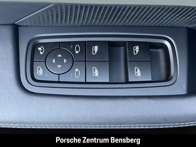 Porsche Taycan 4S Cross Turismo