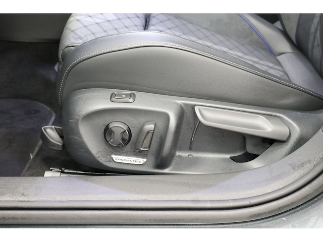 Volkswagen Passat 2.0 TDI R-Line Variant