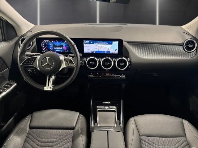 Mercedes-Benz GLA 180 Progressive