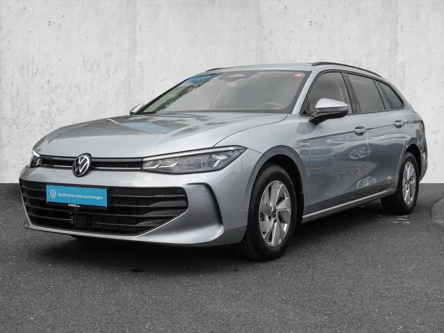 Volkswagen Passat 1.5 eTSI DSG Variant