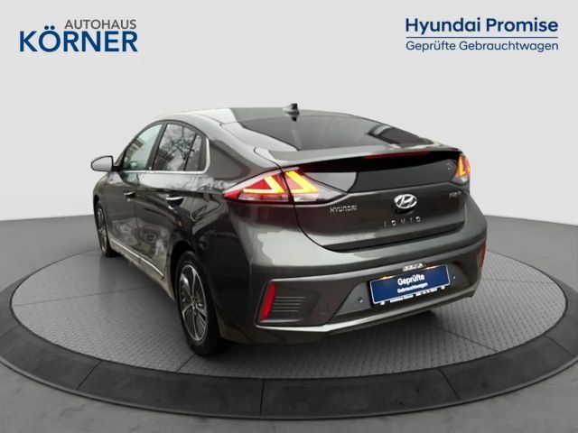 Hyundai Ioniq Hybrid Plug-in Style