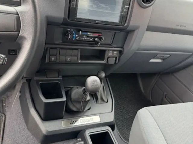 Toyota Land Cruiser GRJ76-VX LIM