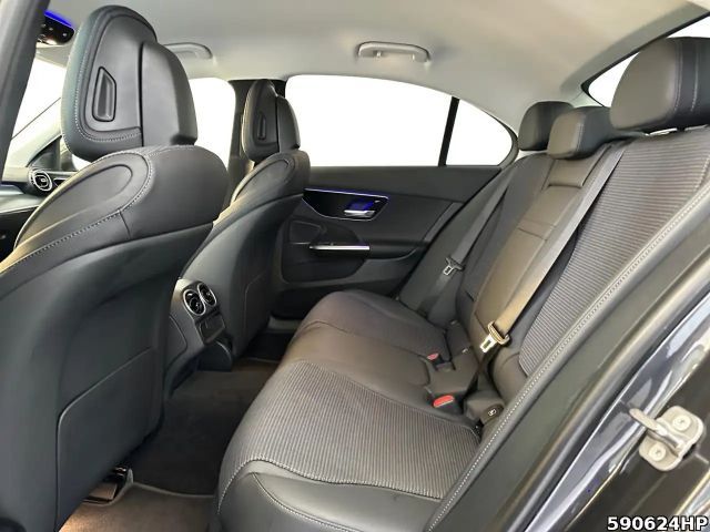 Mercedes-Benz C 200 AVANTGARDE Sedan