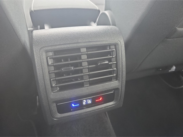 Volkswagen Golf 1.5 eTSI Golf VIII