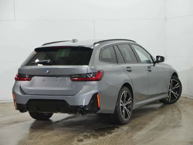 BMW 330 330e M-Sport Touring