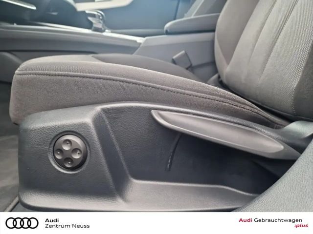 Audi A4 40 TFSI S-Line Sedan