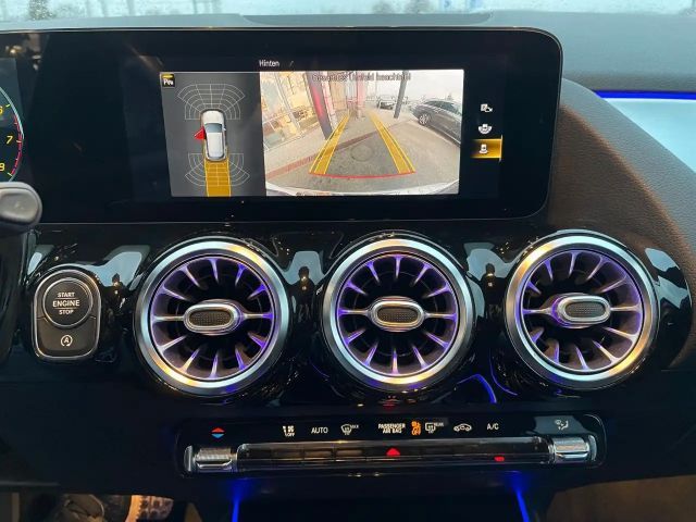 Mercedes-Benz GLA 200 AMG Line