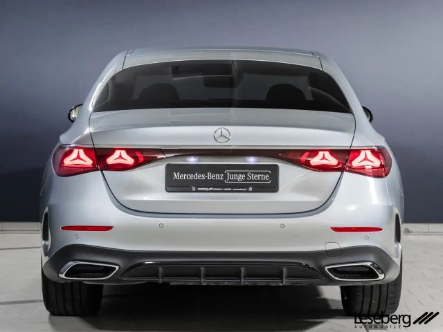 Mercedes-Benz E 200 AMG Line Sedan