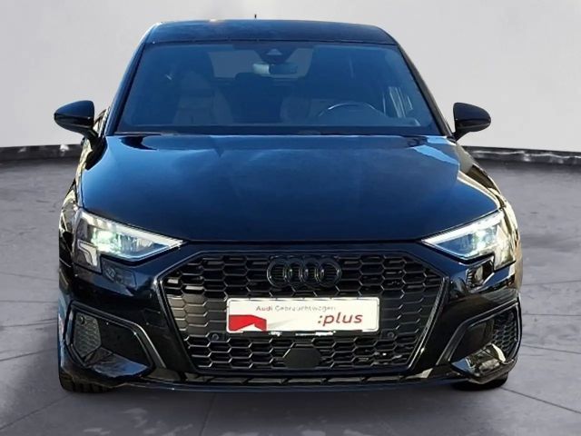 Audi A3 30 TFSI Sedan
