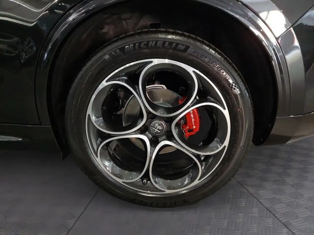 Alfa Romeo Stelvio AT8 Q4 Veloce