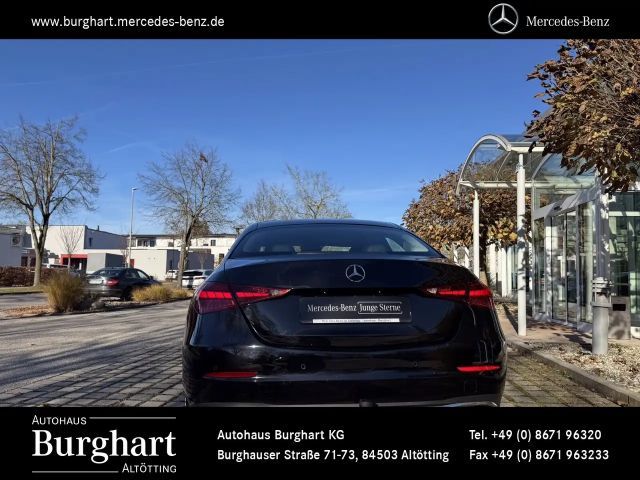 Mercedes-Benz C 200 4MATIC AVANTGARDE Sedan