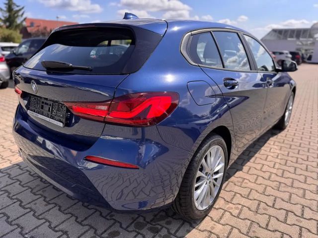 BMW 118 118i Sedan