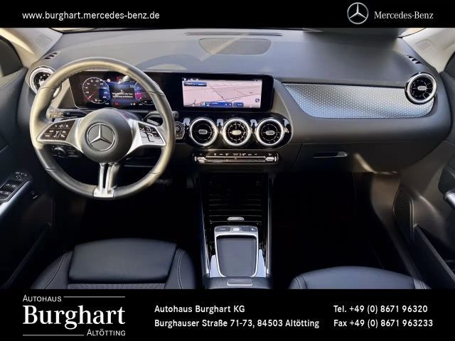 Mercedes-Benz GLA 200 Progressive