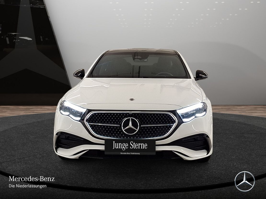 Mercedes-Benz E 200 AMG Line Sedan