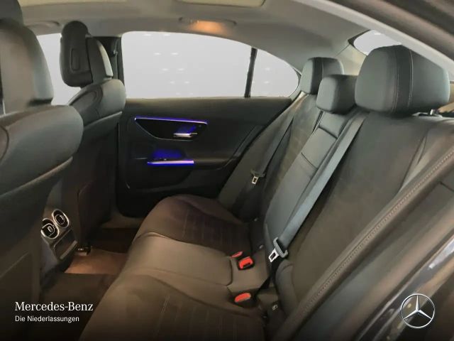 Mercedes-Benz C 200 AMG Line Sedan