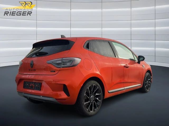 Renault Clio Alpine E-Tech Esprit