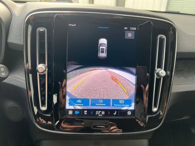 Volvo XC40 Core Recharge