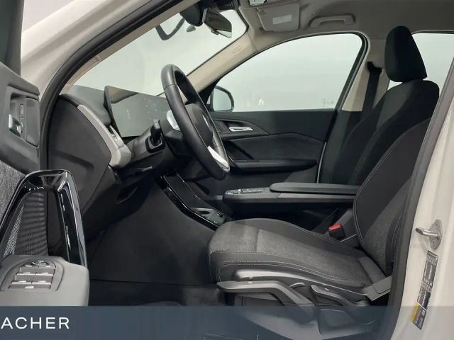 BMW X1 IX1 A XDRIVE30 PDC RFK DAB AdaptLED SHZ 17" LM