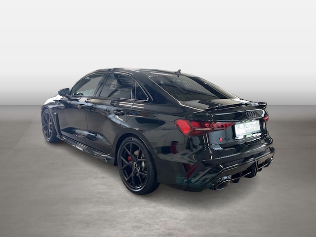 Audi RS3 Quattro S-Tronic Sedan