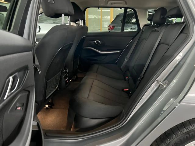 BMW 318 318d Touring