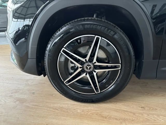 Mercedes-Benz EQB 300 4MATIC AMG Line