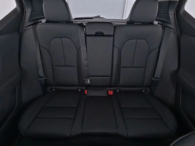 Volvo XC40 Dark Plus