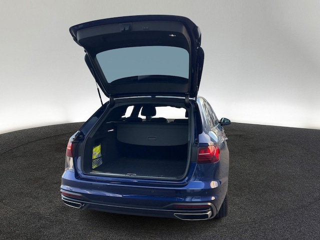 Audi A4 40 TFSI Avant S-Tronic