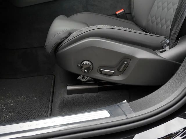 Volvo XC60 AWD Dark Plus Recharge T6