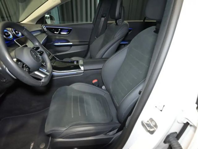 Mercedes-Benz C 180 AMG Line Sedan