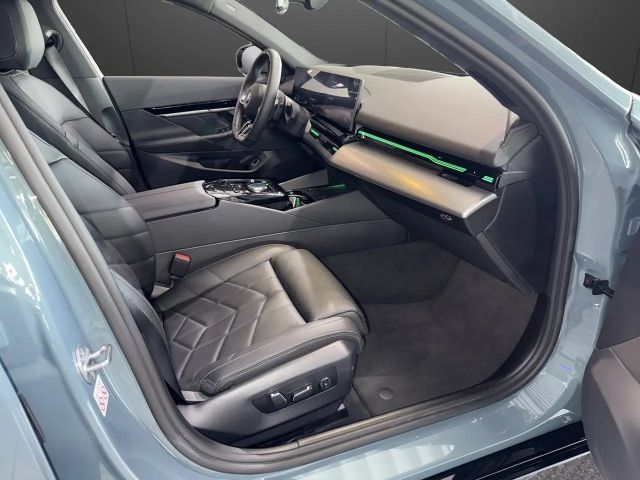 BMW 520 520d M-Sport Touring