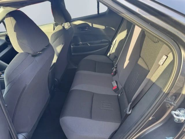 Toyota C-HR Hybride Team D