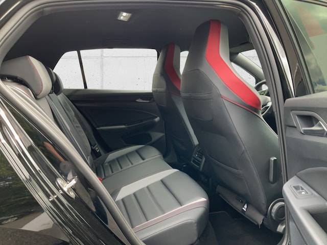 Volkswagen Golf 2.0 TSI Golf VIII