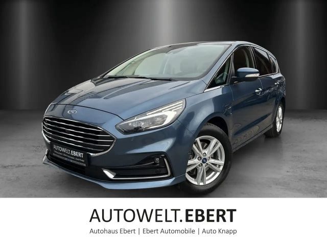 Ford S-Max Titanium