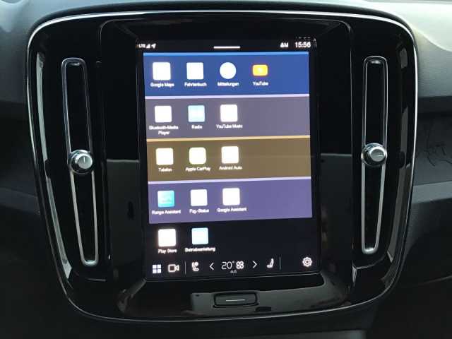 Volvo XC40 Core Recharge