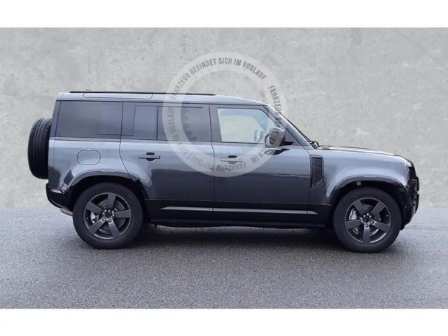 Land Rover Defender 110 D300 Dynamic SE