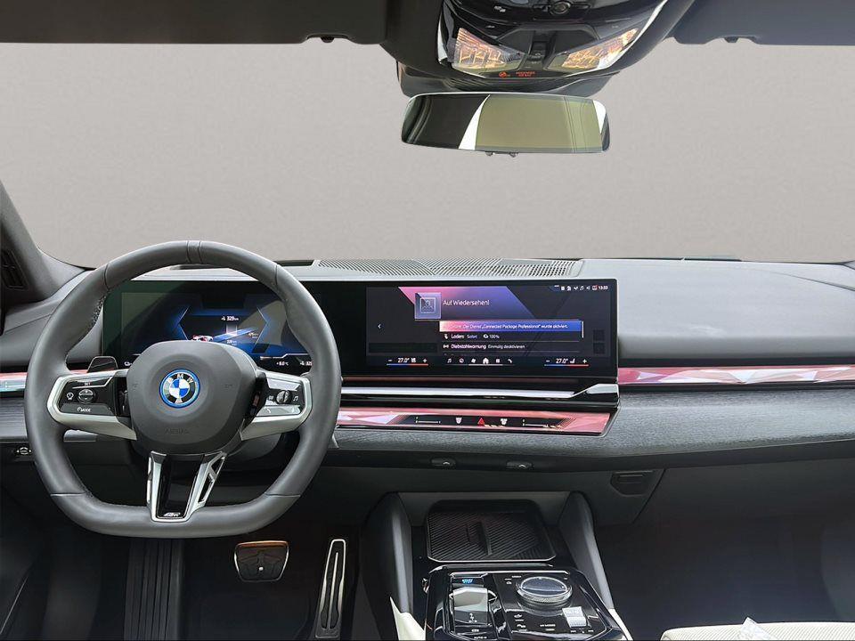 BMW i5 eDrive40