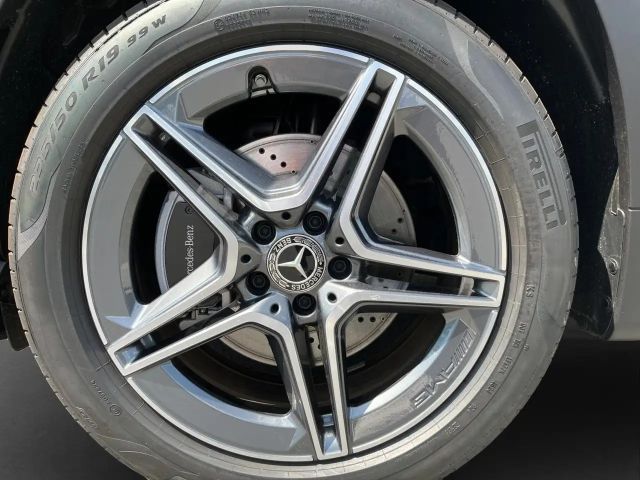 Mercedes-Benz GLB 200 AMG Line