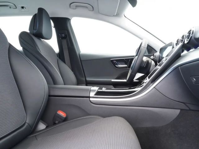 Mercedes-Benz C 200 AVANTGARDE C 200 d Estate