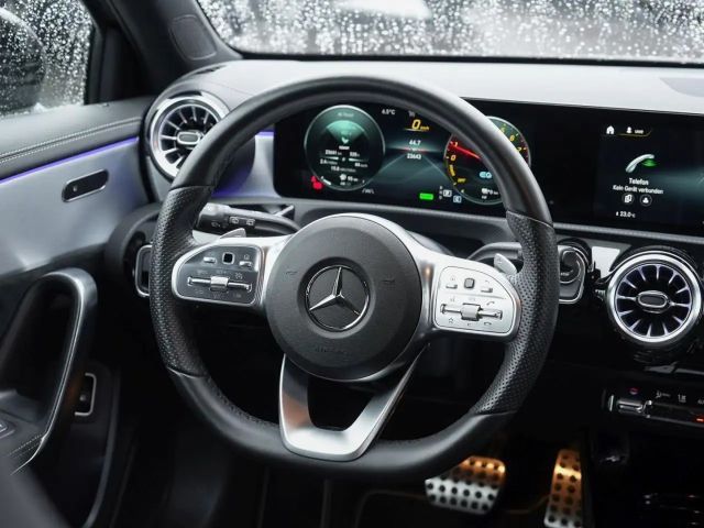 Mercedes-Benz A 250 A 250 e AMG Line