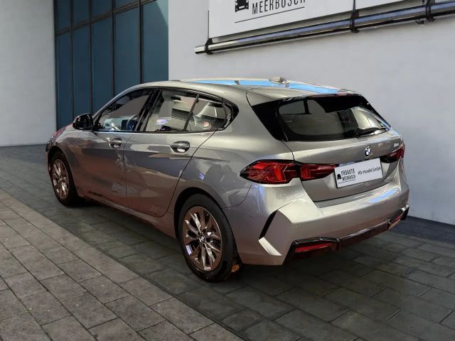 BMW 120 120i Sedan
