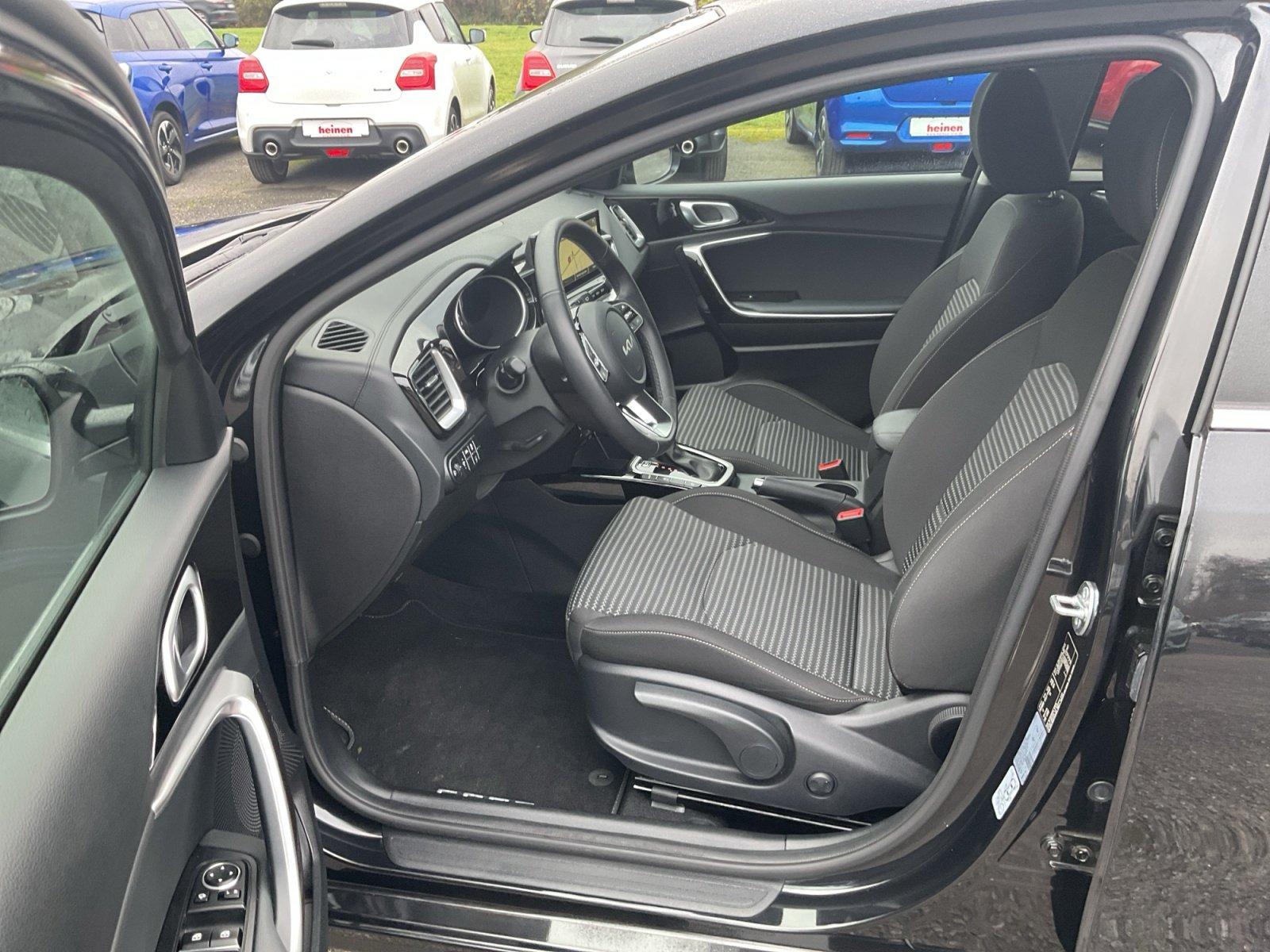 Kia Ceed GOLD 1.5 T DCT LED+Navi+SHZ+PD