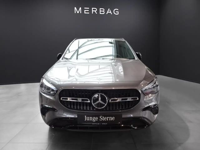 Mercedes-Benz GLA 180 Progressive