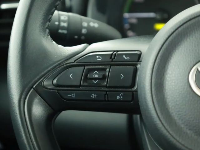 Toyota Yaris Hatchback Team D