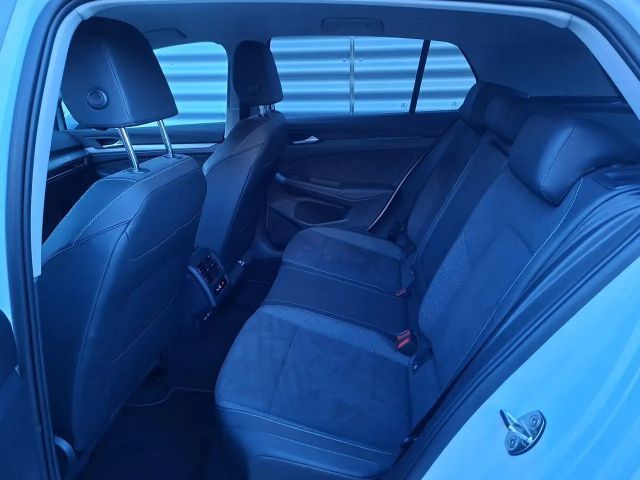 Volkswagen Golf DSG Style eHybrid