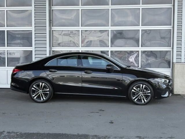 Mercedes-Benz CLA 180 Coupé Progressive