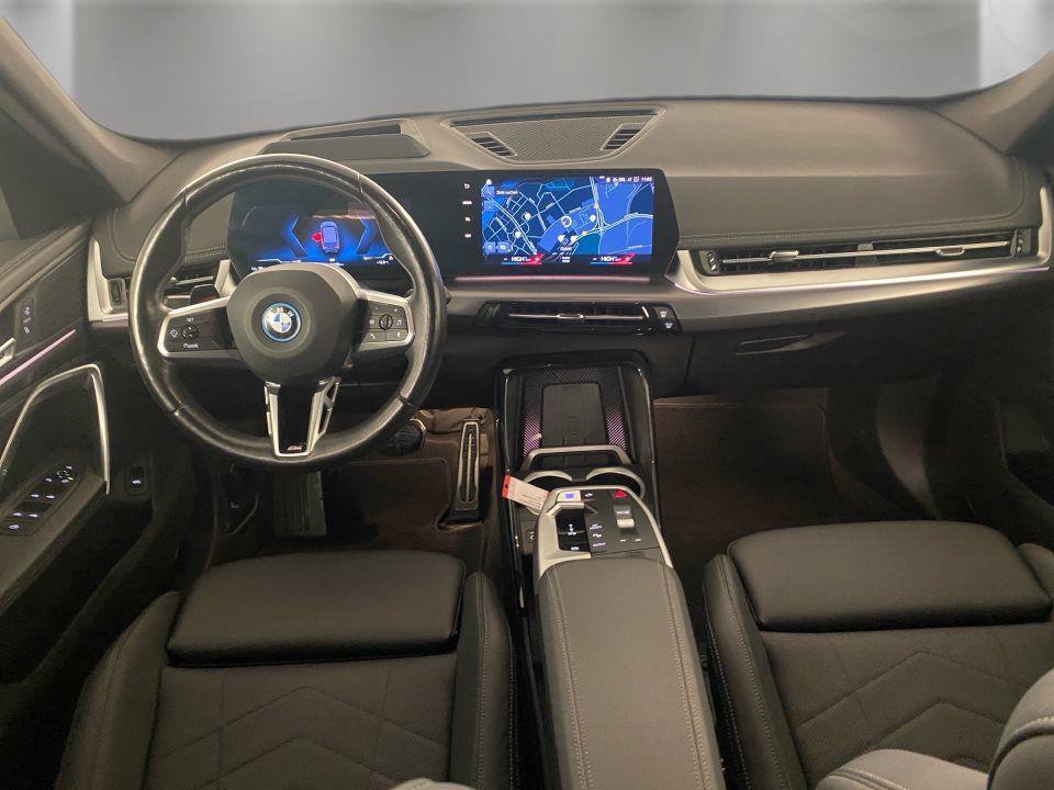 BMW iX1 xDrive30