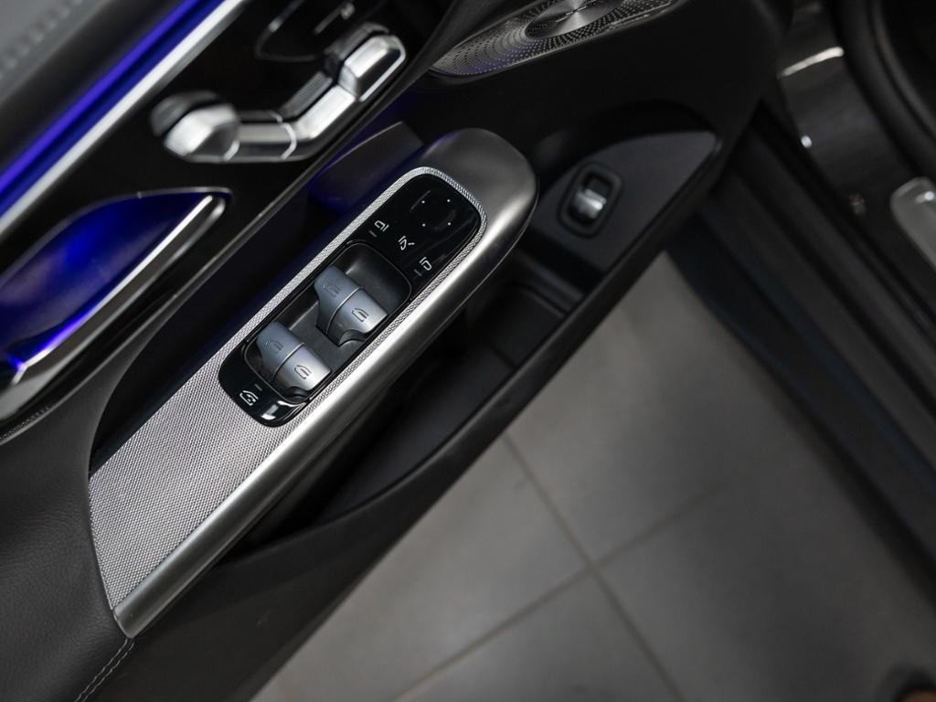 Mercedes-Benz GLC 300 4MATIC AMG Line GLC 300 d