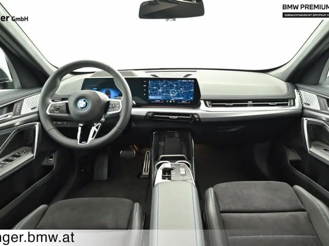 BMW iX1 xDrive30