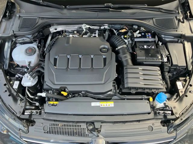 Volkswagen Golf 2.0 TDI DSG Style Variant