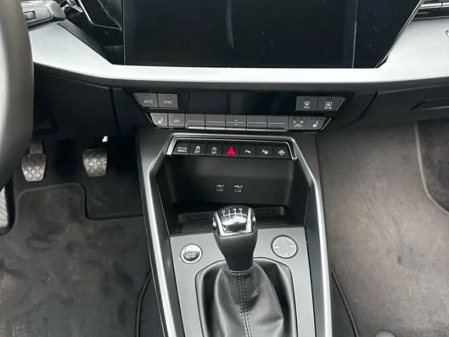 Audi A3 30 TFSI Sedan